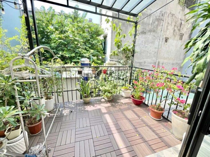 Chỉ cách hồ Bồ Đề 100m chính chủ bán nhà Bồ Đề, xe 3 gác đỗ cửa, nội thất đẹp, 60m2, 9.8 tỷ