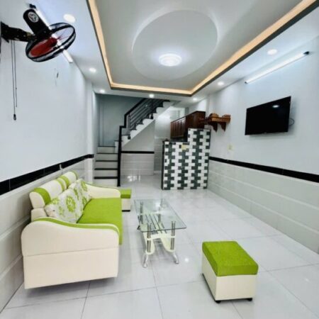 Bán nhà Sư Vạn Hạnh Quận 10, Hxh thông Thành Thái 52m2 3 tầng chỉ 5.7 tỷ.