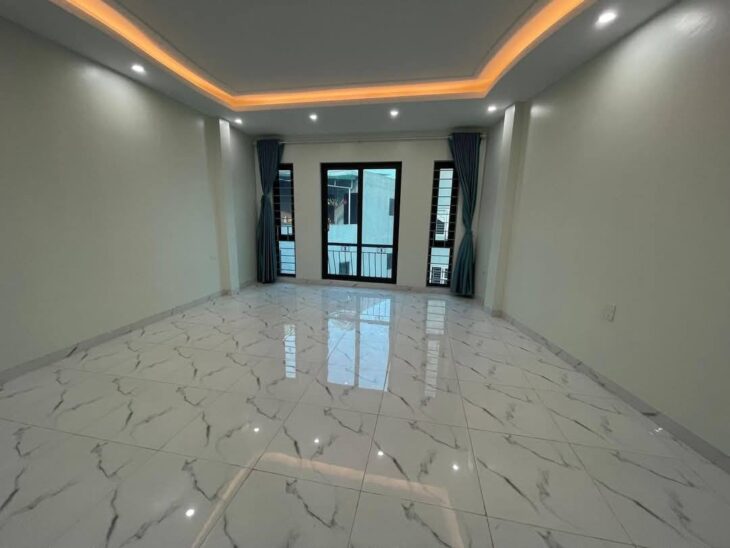 BÁN NHÀ TÂY HỒ – XUÂN LA, DT38M2, 6 TẦNG, 4 PHÒNG KHÉP KÍN, THANG MÁY – THOÁNG MÁT – CẠNH HỒ TÂY