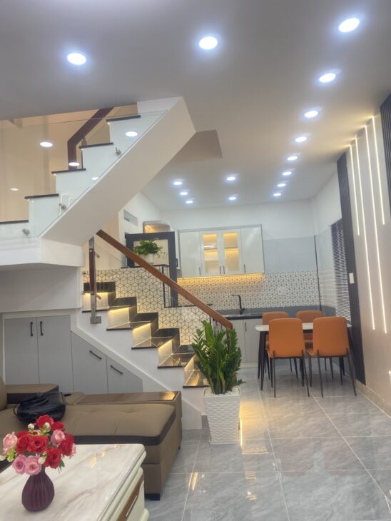 ???????????? NHÀ ĐẸP VÀO Ở NGAY – HẺM XE HƠI – CÁCH 100 RA QUANG TRUNG – SAU LƯNG NHÀ THỜ HẠNH THÔNG TÂY