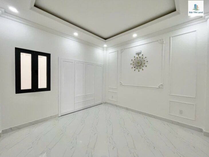 BÁN NHÀ QUỐC LỘ 13 – KDC LỘC VỪNG – 65m² (4×16) – 5 TẦNG – 4PN – XE HƠI TRÁNH – CHỈ 9.8 TỶ TL