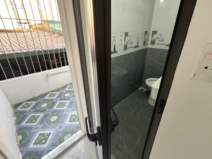 Nhà 15m x 4 tầng + 2PN giá 2,75 tỷ rẻ nhất thị trường Đống Đa