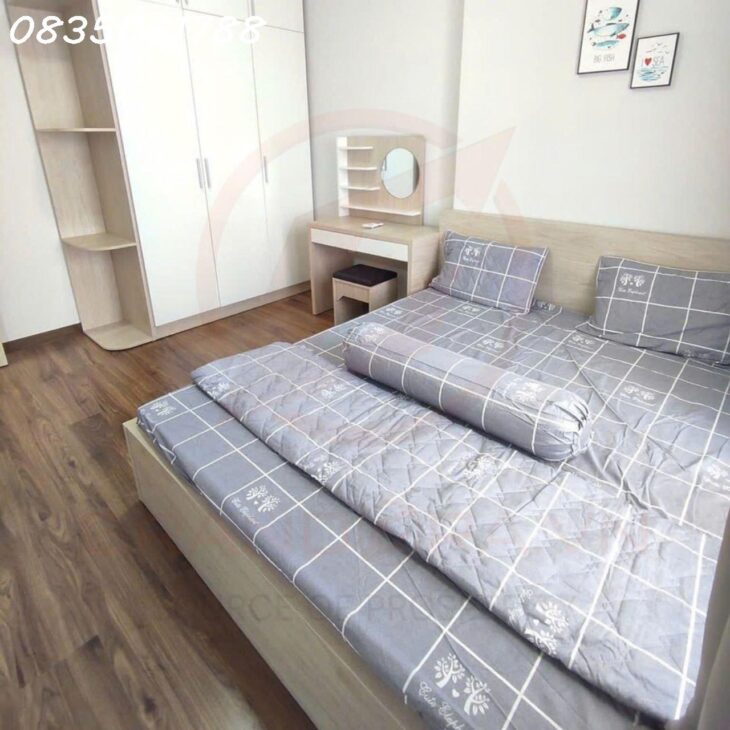 NGAY VINCOM DĨ AN 2PN FULL NỘI THẤT 7TR3
