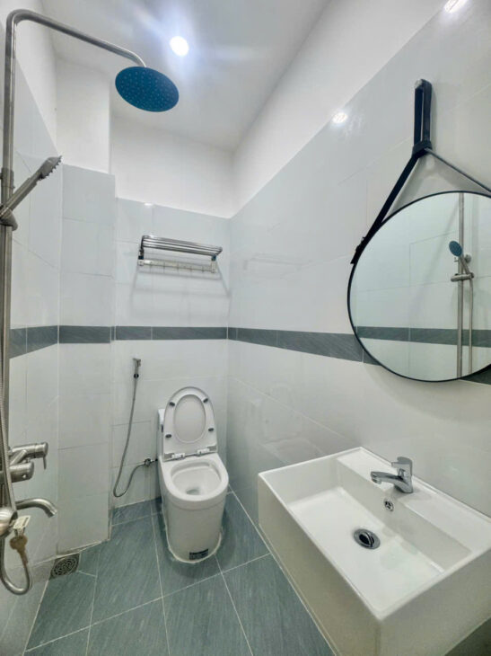 CẦN BÁN GẤP – NHÀ ĐẸP – GIÁ TỐT QUẬN 2