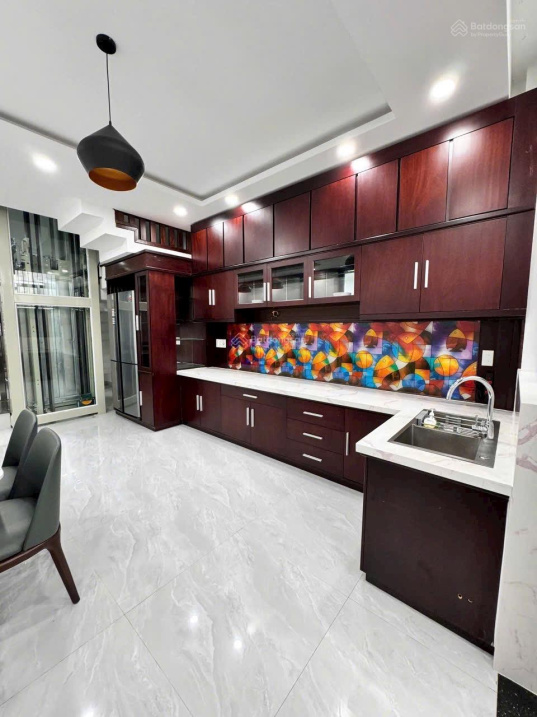 Nhà 4 tầng – có thang máy nội thất cao cấp dành cho gia đình có người lớn tuổi – KĐT Mỹ Gia 5