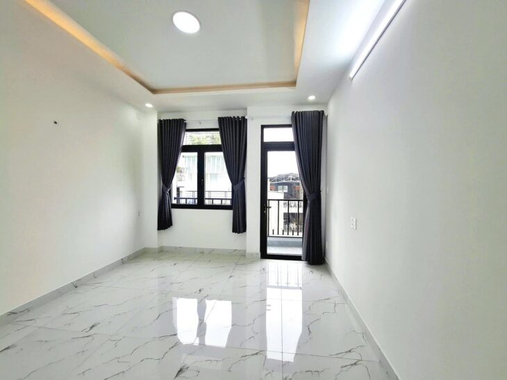 Bán nhà hẻm xe hơi Ngô Quyền, Quận 10 47m2 3 tầng chỉ 5.6 tỷ.