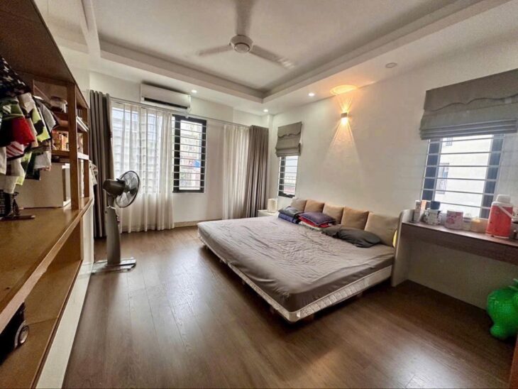 BÁN NHÀ PHỐ LỤA VẠN PHÚC, LÔ GÓC THOÁNG SÁNG, 5 TẦNG, 30m, 6.9 tỷ