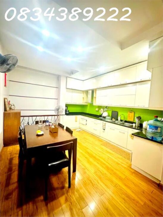 Bán nhà đẹp đón tết, Nguyễn Chí Thanh, Đống Đa, DT 65m 5 tầng 4,5m mặt tiền, giá tốt,