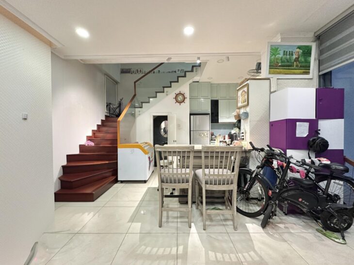 BÁN NHÀ BẠCH ĐẰNG, KHU SÂN BAY, NHÀ ĐẸP KTS THIẾT KẾ – LÔ GÓC 2 MẶT Ô TÔ TRÁNH – 60M2.