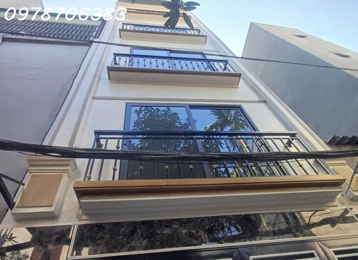 NHÀ ĐẸP PHỐ – TRẦN PHÚ – MẶT NGÕ THÔNG – 15M RA Ô TÔ TRÁNH – HÀNG XÓM KĐT VĂN QUÁN – BÃI ĐỖ XE