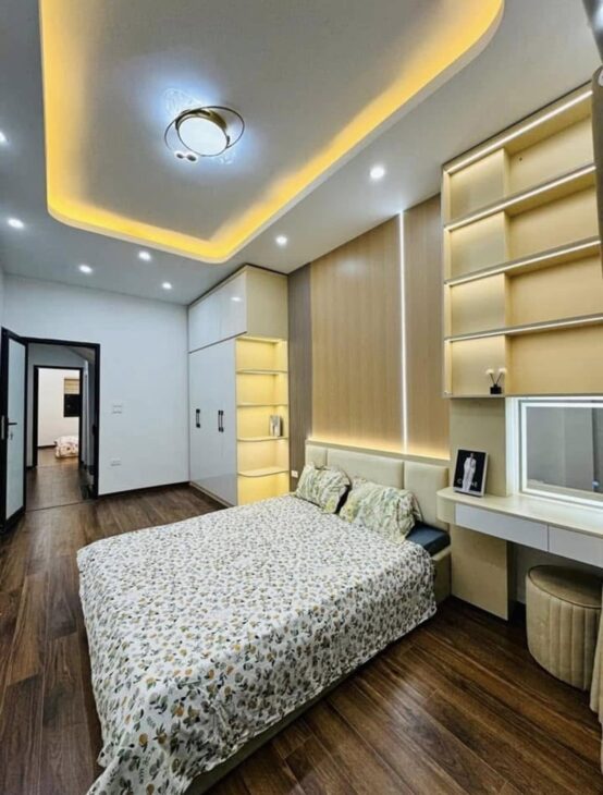 Bán nhà Phố Vương Thừa Vũ, 38m2, 4 tầng, ngay gần Ngã Tư Sở