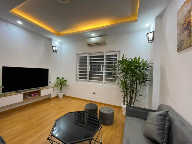 Siêu phẩm Lạc Long Quân ô tô vào nhà, ngõ ô tô tránh, thông các ngả, lô góc 71m chỉ 13.9 tỷ