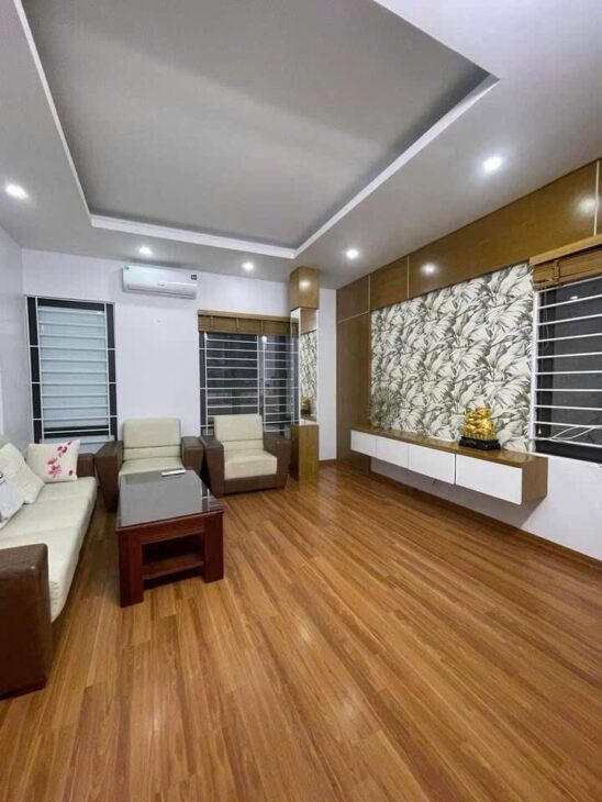 Bán Nhà Pháo Đài Láng. KV TT Đống Đa_Nhà Đẹp,NhiềuTiên Ích.