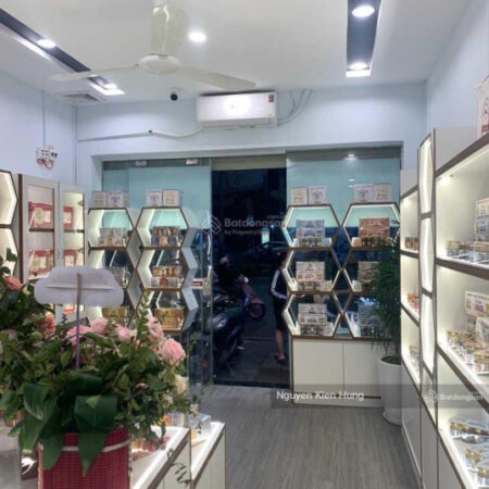 Siêu phẩm nhà phố – Kinh doanh – Vỉa hè rộng – Đường Cầu Giấy 51m2 5 tầng 18.8 tỷ