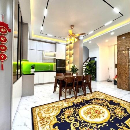 HIẾM – NHÀ ĐẸP YÊN HÒA 45M2 x 7T THANG MÁY, Ô TÔ, Ở SƯỚNG CHỈ 9 TỶ 8