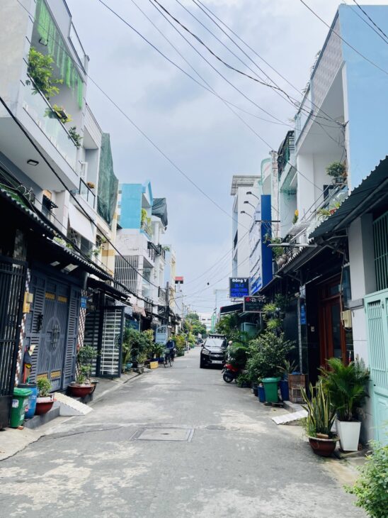 Bán nhà 60m2, 3 tầng, 3PN, 3WC, Lê Văn Quới, Bình Hưng Hòa A, 5.6 tỷ