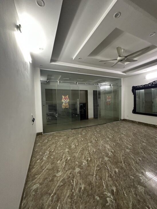 NHÀ ĐẸP NGUYỄN HOÀNG 40M2 x 5T NGÕ Ô TÔ KINH DOANH CHỈ 8.8 TỶ