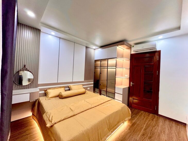 HIẾM – NHÀ MỚI Ở NGAY VÕ CHÍ CÔNG – 35M2 X 5 TẦNG – Ô TÔ – 6.7 TỶ