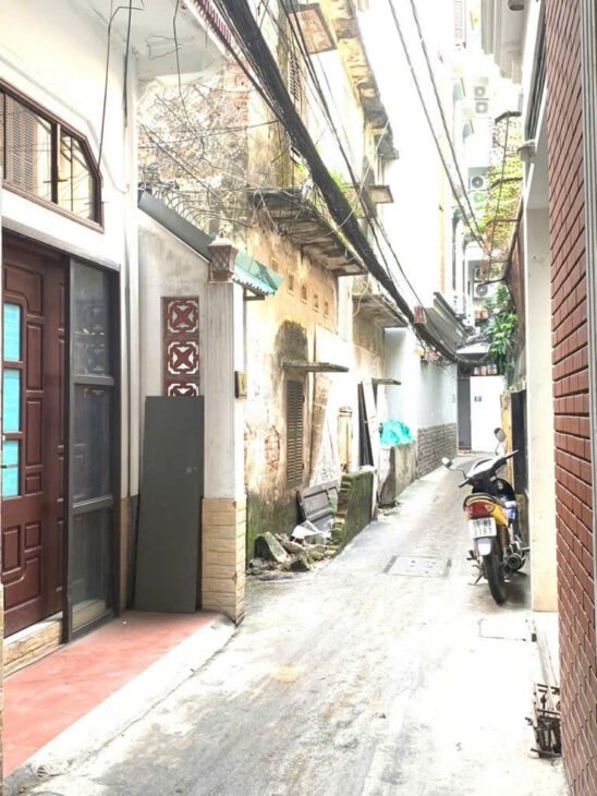 Bán nhà Phố Hào Nam_Gần mặt phố_Ngõ rộng _Tiện ích đầy đủ_4 tầng_ Giá: 7.9 tỷ.