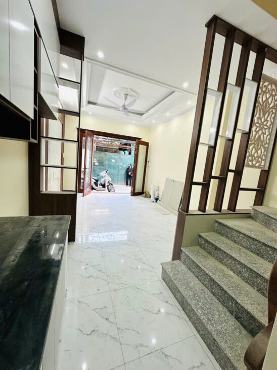 BÁN NHÀ MẶT NGÕ NAM DƯ – NGÕ OTO 4 CHỖ VÀO NHÀ – NHÀ MỚI – LÔ GÓC – NGÕ THÔNG – FULL TIỆN ÍCH