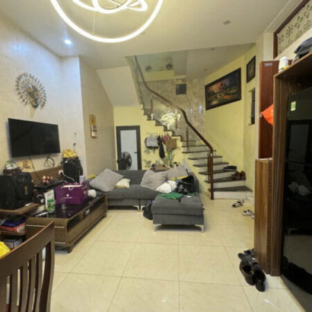 Bán nhà Phố Hào Nam_Dân xây chắc chắn_ Các phòng đều có cửa sổ thoáng_32mx5T_ Giá: 6.5 tỷ. Bán nhà Phố Hào Nam_Dân xây chắc chắn_ Các phòng đều có cửa sổ thoáng_32mx5T_ Giá: 6.5 tỷ.