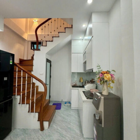 Bán nhà Phố Hào Nam_Ngõ thông khắp ngả_An sinh tiện ích đầy đủ_26mx5T_ Giá: 5.75 Tỷ.