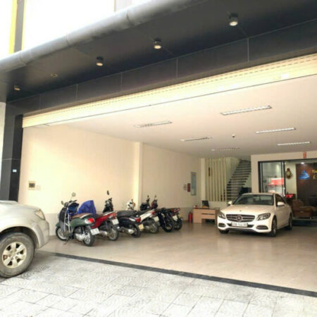 HƠN 200M2 2 TẦNG MẶT TIỀN KHỦNG NÚI THÀNH, VỊ TRÍ ĐẮC ĐỊA HIẾM CÓ, GIÁ TỐT ĐẦU TƯ TỐT.