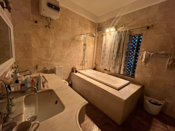 Bán nhà 6 tầng thang máy Nguyễn Chí Thanh, nội thất đẳng cấp, 2 thoáng trước sau, oto, giá chỉ 18.6