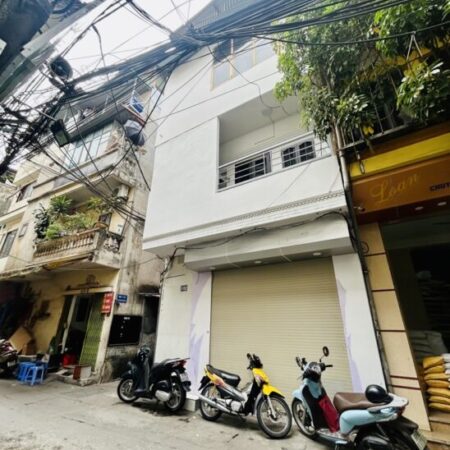 Bán nhà đẹp Gia Quất – Dân Xây – Ô tô – 40m2 – 4 tầng – Nhỉnh 5 tỷ (TL) Bán nhà đẹp Gia Quất – Dân Xây – Ô tô – 40m2 – 4 tầng – Nhỉnh 5 tỷ (TL)