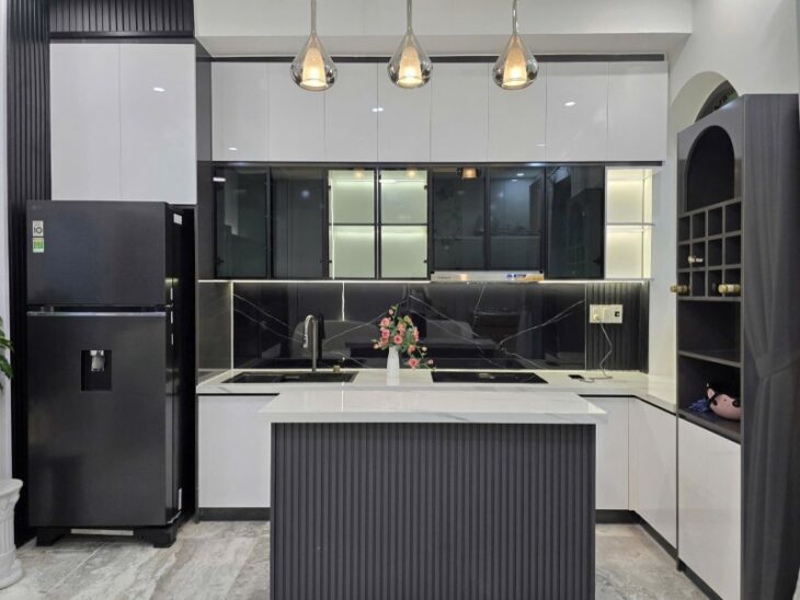 Nhà mới đón Tết, 3 tầng 3 PN,ngay Lê Duẩn, Full nội thất VIP, chỉ 3ty99