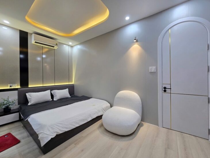 Nhà mới đón Tết, 3 tầng 3 PN,ngay Lê Duẩn, Full nội thất VIP, chỉ 3ty99