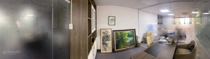 Cho thuê 1000m2 văn phòng tại Home City Trung Kính có cắt nhỏ từ 50m2 bàn giao nội thất cơ bản