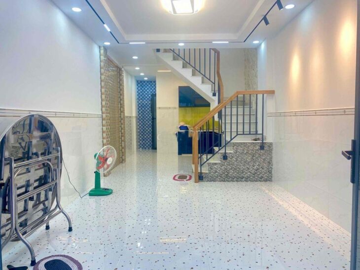 CHO THUÊ NHÀ 3 TẦNG, 4 PN, PHÚ QUÝ TÂN BÌNH – 13 TRIỆU/THÁNG NGÕ PHAN HUY ÍCH, 130M², VỊ TRÍ ĐẮC