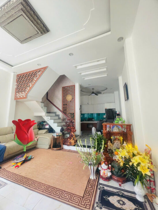 NHÀ ĐẸP VỊ TRÍ VIP TAM PHÚ – TAM HÀ – PHẠM VĂN ĐỒNG HẺM XE TẢI – 4 TẦNG ĐÚC – DT SÀN 208 M2 – GIÁ