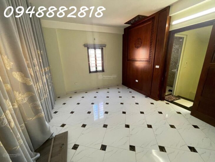 [CHÍNH CHỦ] Cần bán Gấp nhà ÂU CƠ – 2 Thoáng – 5 Tầng MT 5m 50m ra Hồ Tây, oto tránh Giá 6 Tỷ nhỉnh