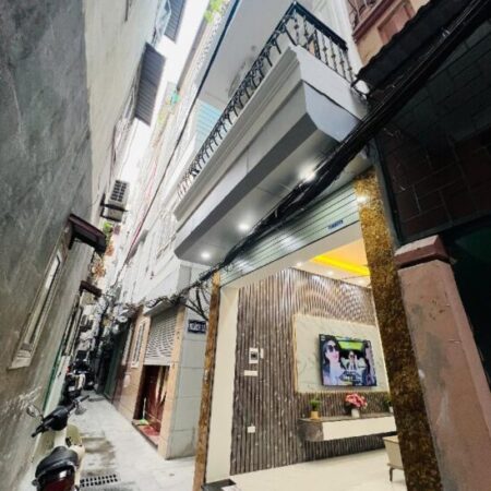 Nhà Lô Góc. phô Cự Lộc Thanh Xuân_3 mặt Thoáng_tiện ích đầy đủ+ Full nội thát.