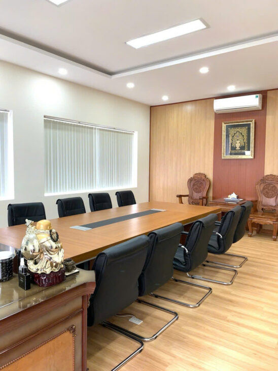 HƠN 200M2 2 TẦNG MẶT TIỀN KHỦNG NÚI THÀNH, VỊ TRÍ ĐẮC ĐỊA HIẾM CÓ, GIÁ TỐT ĐẦU TƯ TỐT.