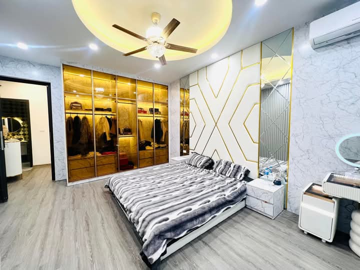 TRƯỜNG CHINH – THANH XUÂN – 53M2 -15M RA MẶT PHỐ- Ô TÔ- NỞ HẬU – KDOL- HƠN 11 TỶ