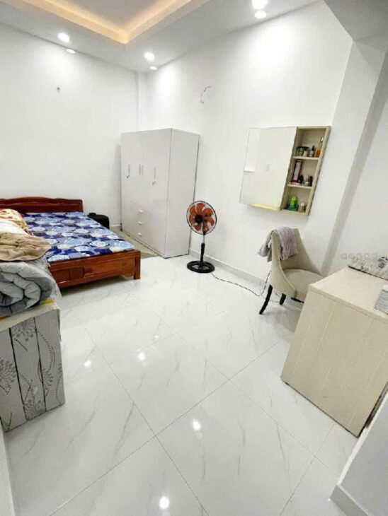 Bán Nhà Nơ Trang Long 5.5×10, 3 PN, sát HXH chỉ nhỉnh 5 Tỉ