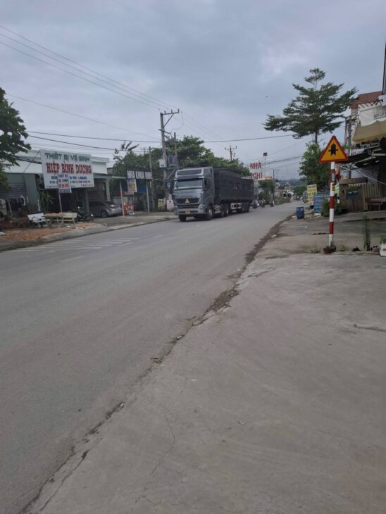 CHỦ HẠ GIÁ 400TR CẦN BÁN GẤP CĂN NHÀ CẤP 4 VÀ 7 PHÒNG TRỌ TỔNG DIỆN TÍCH 191M THỔ CƯ 141M, ĐƯỜNG 7M