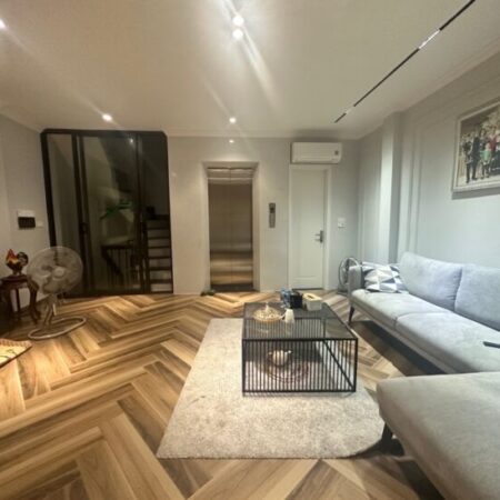 BÁN NHÀ PHỐ BỒ ĐỀ, LONG BIÊN. THANG MÁY, AN SINH ĐỈNH, LEXUS 570 ĐỖ CỬA, 55M2*7T , 10.5 TỶ.