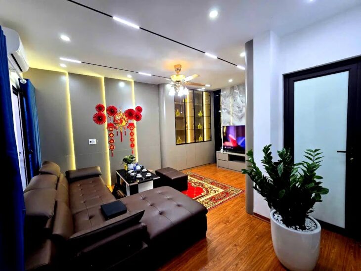 Tuyệt Phẩm Yên Hòa, Cầu Giấy diện tích 41m2, mặt tiền 6m, 7 tầng thang máy, gần phố.
