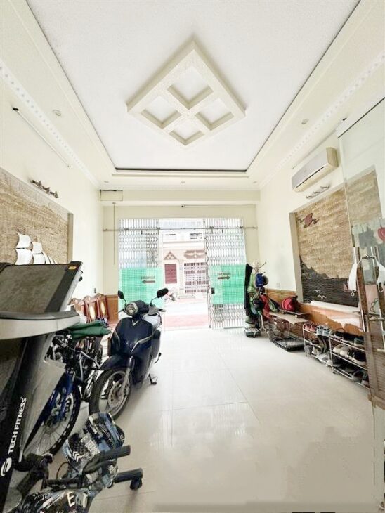 Nhà phân lô Tô Vũ – Văn Cao, 90m2, 4 tầng, đường 12m, Giá 6 tỉ, rẻ nhất khu vực