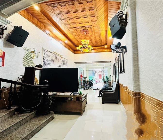Nhà phân lô Tô Vũ – Văn Cao, 90m2, 4 tầng, đường 12m, Giá 6 tỉ, rẻ nhất khu vực
