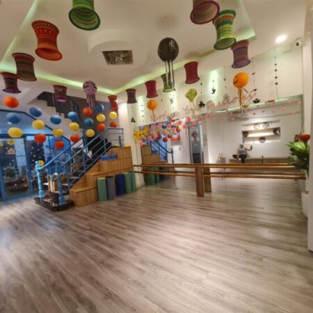 BÁN NHÀ MẶT PHỐ THẢO ĐIỀN – Q.2 – 154M2 – 3 TẦNG – 5 PN – 6 WC – 31.8 TỶ – SỔ ĐỎ CHÍNH CHỦ