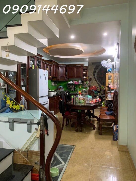 Bán Nhà 5 tầng Mặt tiền đường NGUYỄN THỊ KIỂU, phường HT, Q12, dt 64m2 (4mx22m) Giá 9Tỷ