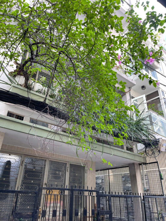 Phan Văn Trị, P11, Quận Bình Thạnh. Nhà mới, HXH, ngang 4,7m, gần mặt tiền, chỉ 5.7 tỷ.