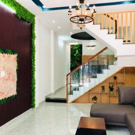 Bán nhà lầu vuông vắn TT Quận 9 DTSD 145m2