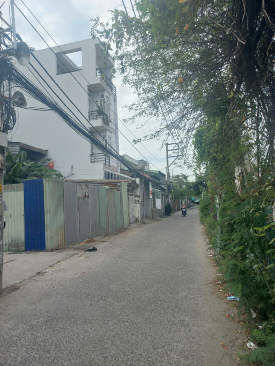 BÁN NHÀ MẶT TIỀN KINH DOANH CẠNH ĐƯỜNG QL13. HIỆP BÌNH PHƯỚC. TĐ GIÁ 5 TỶ 250 TL.