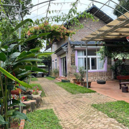 Gia đình em gái có ý định chuyển sang nước ngoài nên cần nhượng lại mảnh đất này mong hữu duyên